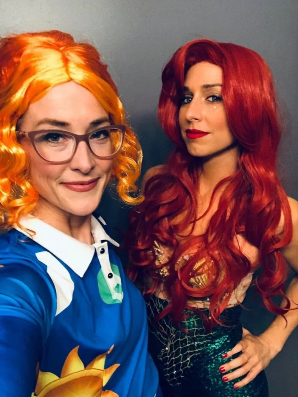 Long Red Curly Mermaid Wig - Body Wave Costume Wig for Halloween & Cosplay + Wig